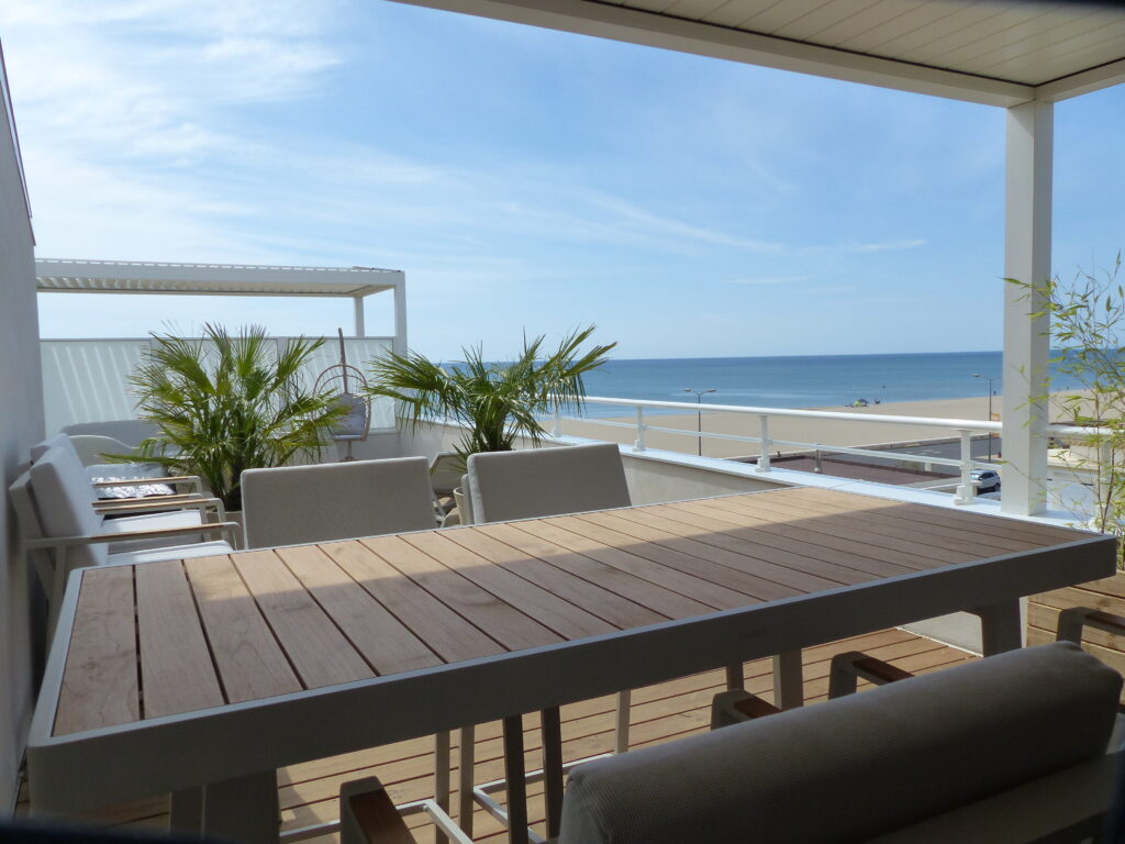 Terrasse panoramique du duplex le 50 a narbonne plage